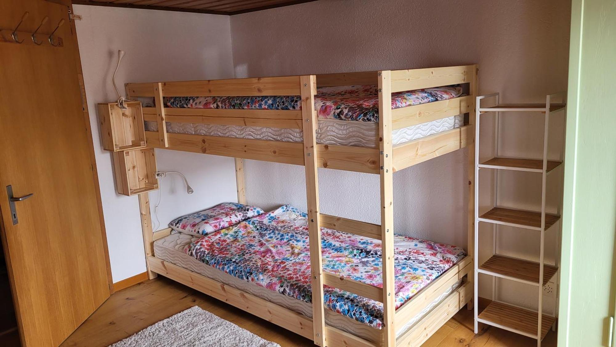 Bed and Breakfast Auszeit Wattenwil Esterno foto